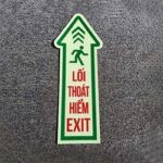 Biển thoát hiểm dạ quang - Lối thoát exit phía trước